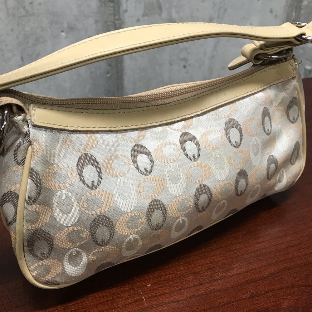 Handbag - Picture 2 of 3